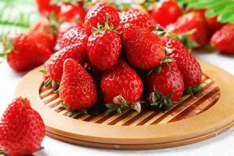 草莓什么时候播种，春季是草莓种植的理想季节